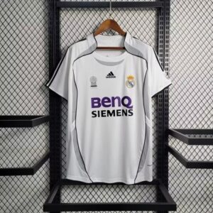 2006-2007-retro-real-madrid-home